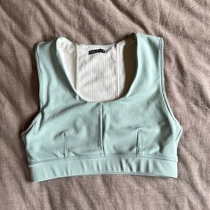 EUC Oiselle Flyout Bra